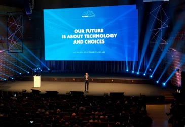 図1 Future Summits 2019 講演会場 著v撮影、2019 Q5月