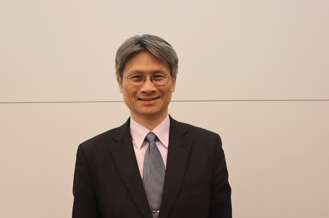 図1 湾国家科学及\術委^会 常副主任委^(副j(lu┛)臣相当)の|振(Ph. D)