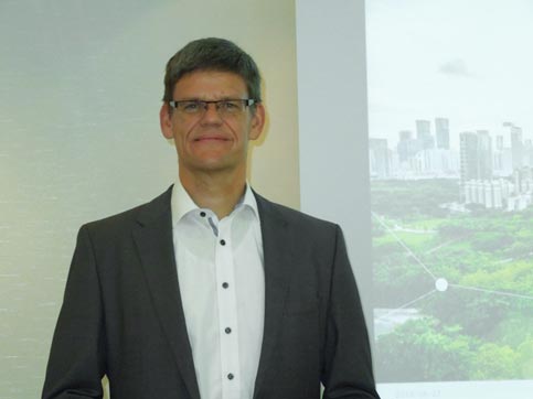 図1 Infineon Technologies社Industrial Power Control靆腑廛譽献妊鵐箸Peter Wawer