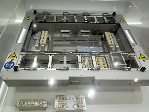 図1 アドバンテストの5GミリSテスターV93000 OTAテストも可Δ
