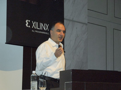 図1 Xilinx社Software/IP Products担当シニアディレクターのRamine Roane(hu━)