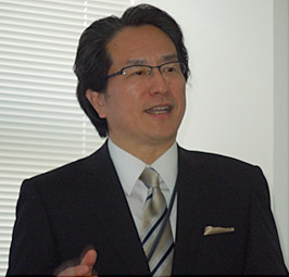 図1 ルネサス 執行役^常のj(lu┛)隆司(hu━)