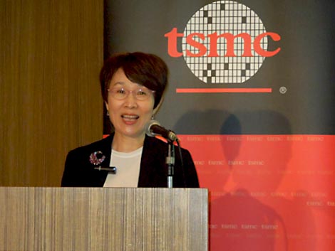 図1 TSMC社Corporate Communications靆腑轡縫▲妊レクタのElizabeth Sun
